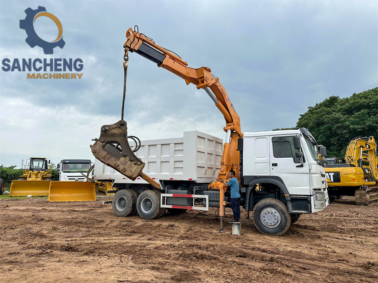 SINOTRUK Howo 371 6x4 crane truck - Φορτηγό με γερανό: φωτογραφία 2 SINOTRUK Howo 371 6x4 crane truck - Φορτηγό με γερανό: φωτογραφία 2
