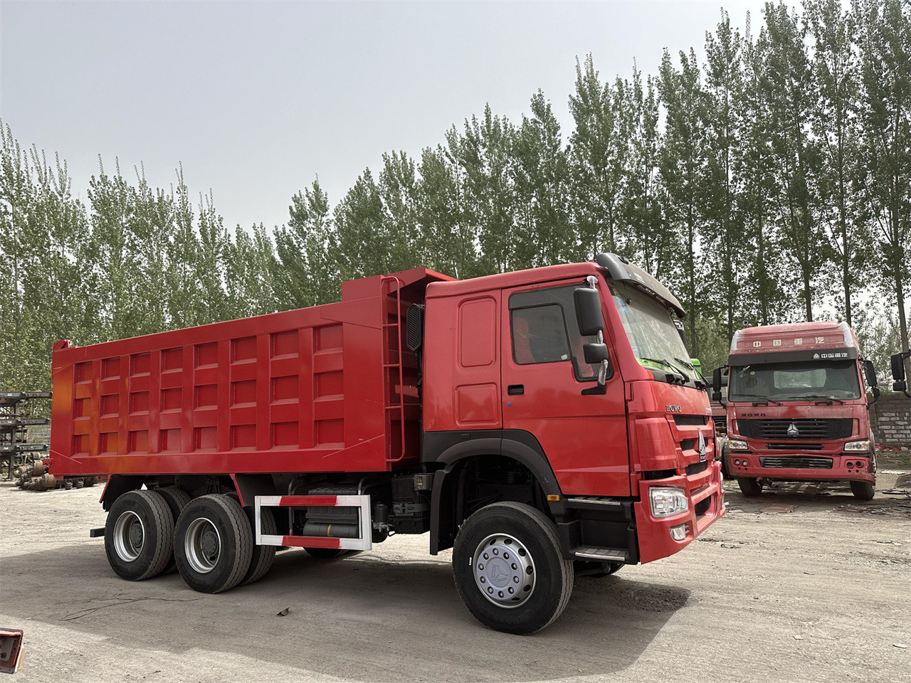 SINOTRUK Howo Dump truck 371 - Φορτηγό ανατρεπόμενο: φωτογραφία 1 SINOTRUK Howo Dump truck 371 - Φορτηγό ανατρεπόμενο: φωτογραφία 1