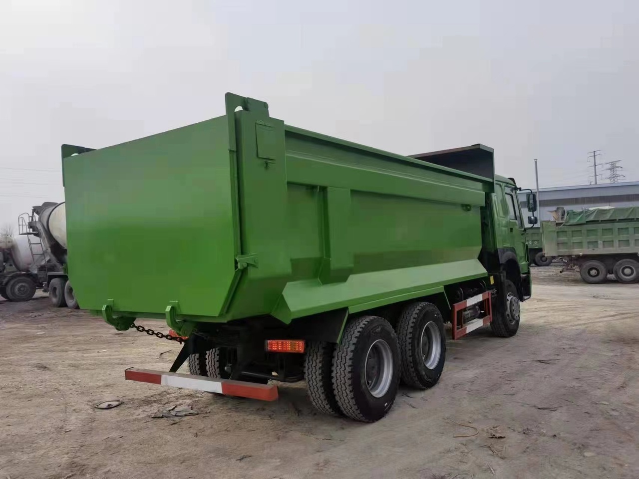 SINOTRUK Howo Dump truck 371 - Φορτηγό ανατρεπόμενο: φωτογραφία 5 SINOTRUK Howo Dump truck 371 - Φορτηγό ανατρεπόμενο: φωτογραφία 5