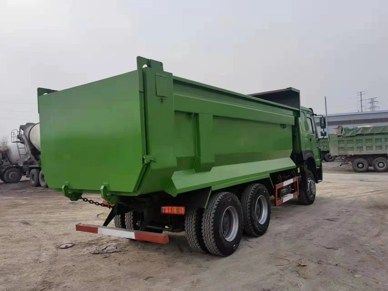 SINOTRUK Howo Dump truck 371 - Φορτηγό ανατρεπόμενο: φωτογραφία 5 SINOTRUK Howo Dump truck 371 - Φορτηγό ανατρεπόμενο: φωτογραφία 5