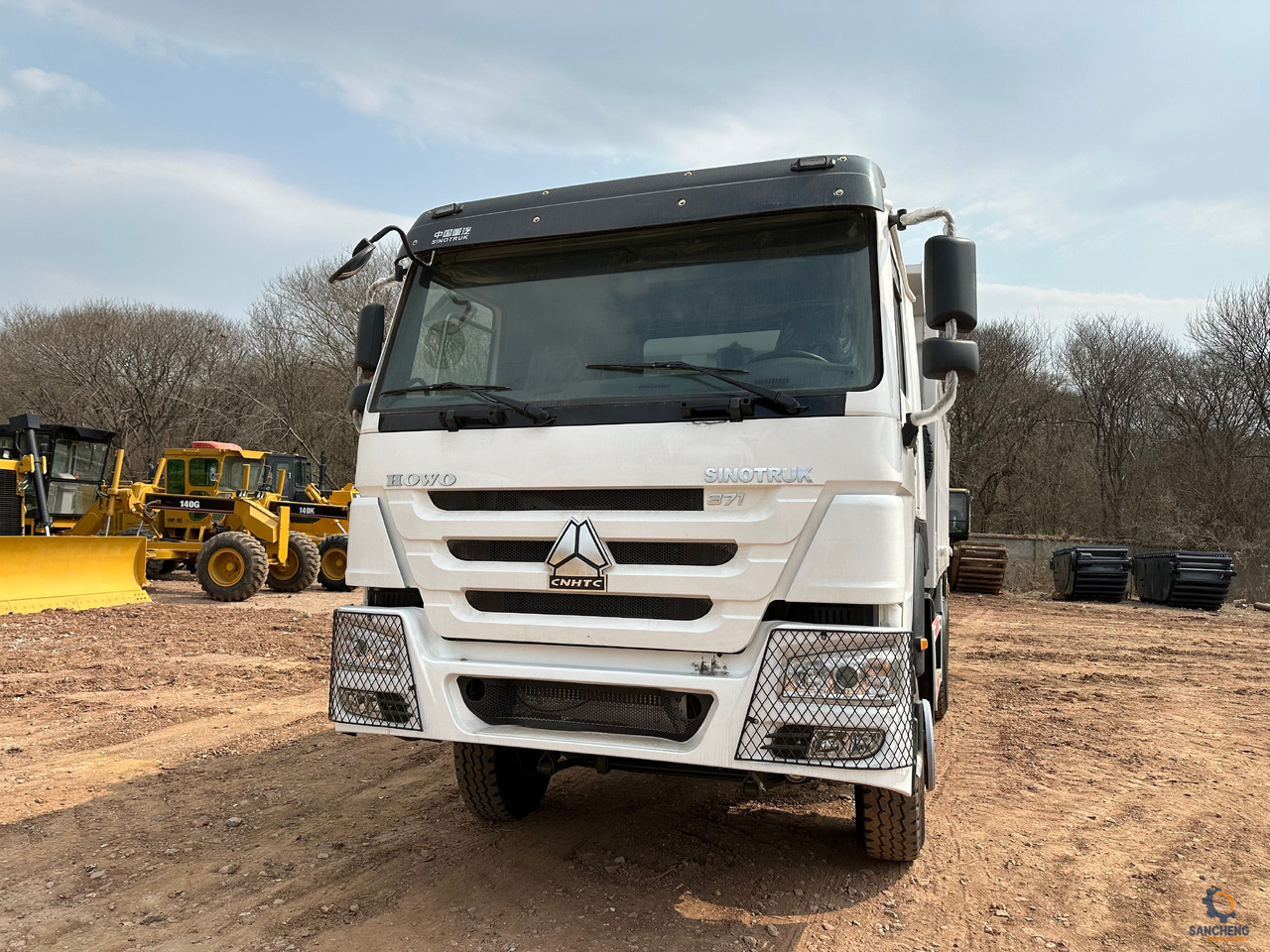 SINOTRUK Howo Dump truck 371 - Φορτηγό ανατρεπόμενο: φωτογραφία 5 SINOTRUK Howo Dump truck 371 - Φορτηγό ανατρεπόμενο: φωτογραφία 5