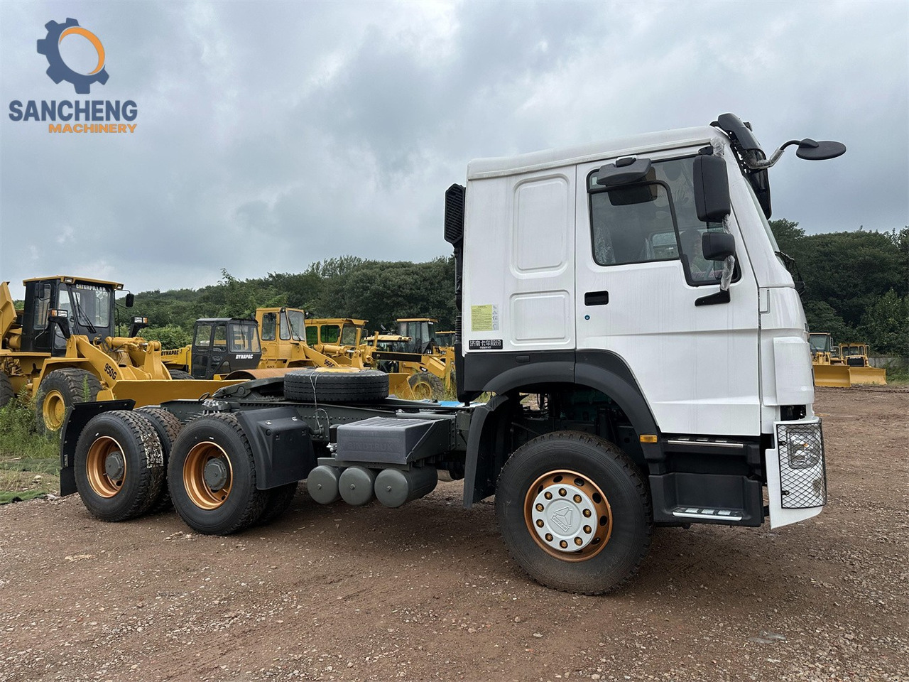 SINOTRUK Howo tractor unit 420hp - Τράκτορας: φωτογραφία 2 SINOTRUK Howo tractor unit 420hp - Τράκτορας: φωτογραφία 2