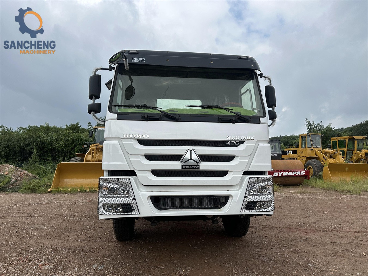 SINOTRUK Howo tractor unit 420hp - Τράκτορας: φωτογραφία 4 SINOTRUK Howo tractor unit 420hp - Τράκτορας: φωτογραφία 4