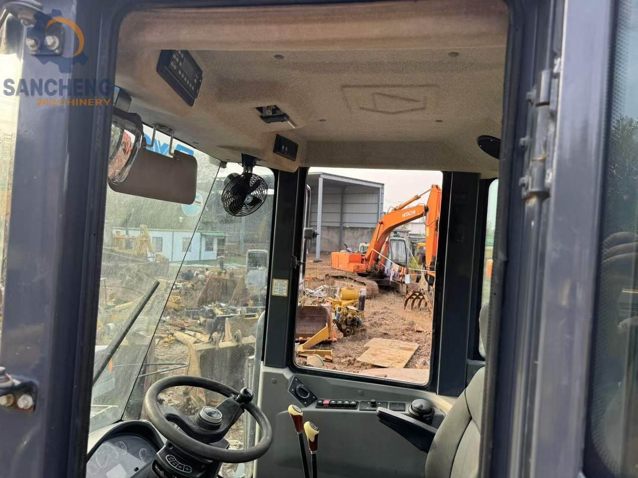 XCMG LW500F - Ελαστιχοφόρος φορτωτής: φωτογραφία 5 XCMG LW500F - Ελαστιχοφόρος φορτωτής: φωτογραφία 5