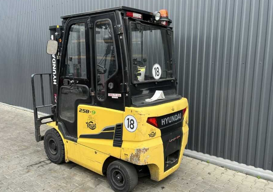 Hyundai 25B-9 - Ηλεκτροκίνητο περονοφόρο: φωτογραφία 3 Hyundai 25B-9 - Ηλεκτροκίνητο περονοφόρο: φωτογραφία 3