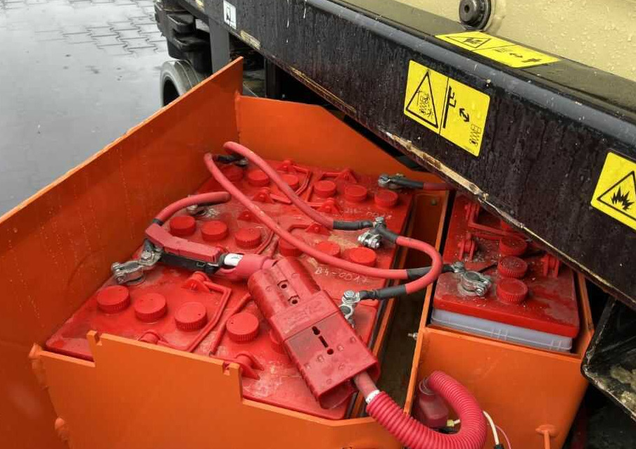 Ψαλιδωτό ανυψωτικό JLG 4045R: φωτογραφία 7 Ψαλιδωτό ανυψωτικό JLG 4045R: φωτογραφία 7