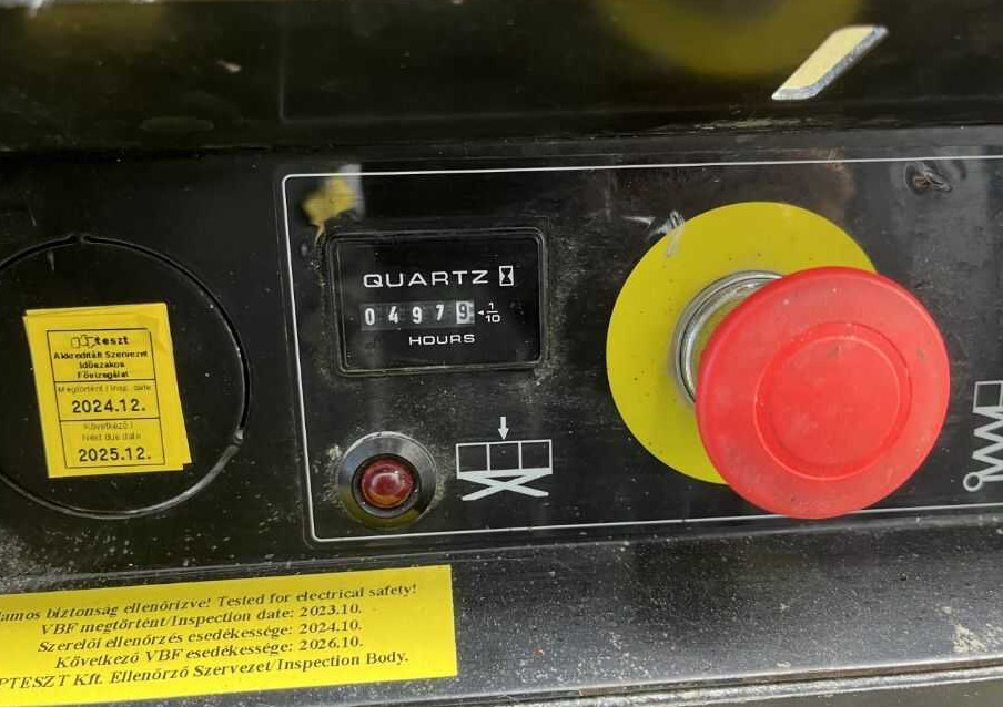 JLG 4045R - Ψαλιδωτό ανυψωτικό: φωτογραφία 5 JLG 4045R - Ψαλιδωτό ανυψωτικό: φωτογραφία 5