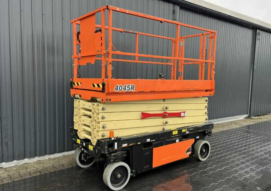 JLG 4045R - Ψαλιδωτό ανυψωτικό: φωτογραφία 1 JLG 4045R - Ψαλιδωτό ανυψωτικό: φωτογραφία 1