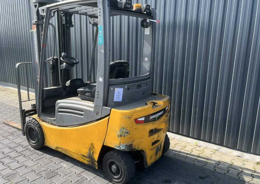 Jungheinrich EFG320 - Ηλεκτροκίνητο περονοφόρο: φωτογραφία 3 Jungheinrich EFG320 - Ηλεκτροκίνητο περονοφόρο: φωτογραφία 3