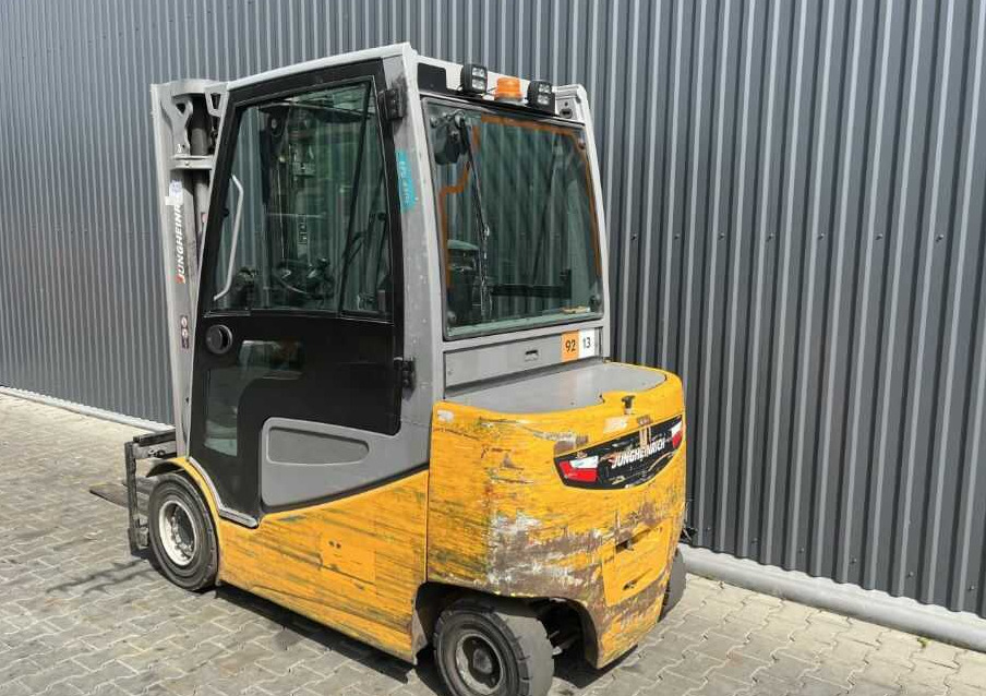 Jungheinrich EFG430s - Ηλεκτροκίνητο περονοφόρο: φωτογραφία 3 Jungheinrich EFG430s - Ηλεκτροκίνητο περονοφόρο: φωτογραφία 3