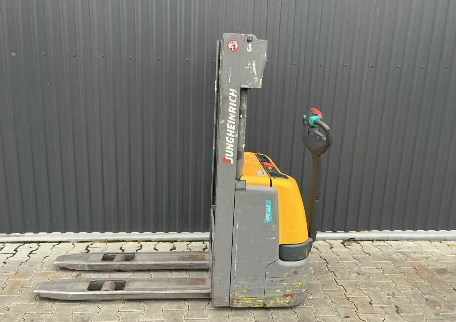 Jungheinrich EJC112 - Μηχάνημα στοίβαξης: φωτογραφία 2 Jungheinrich EJC112 - Μηχάνημα στοίβαξης: φωτογραφία 2