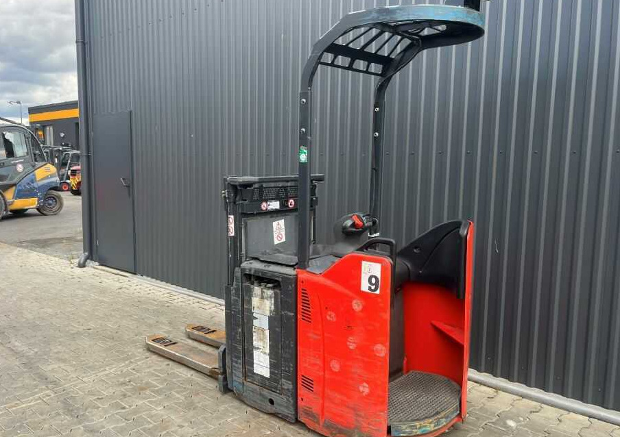 Linde D12HPSP - Μηχάνημα στοίβαξης: φωτογραφία 3 Linde D12HPSP - Μηχάνημα στοίβαξης: φωτογραφία 3