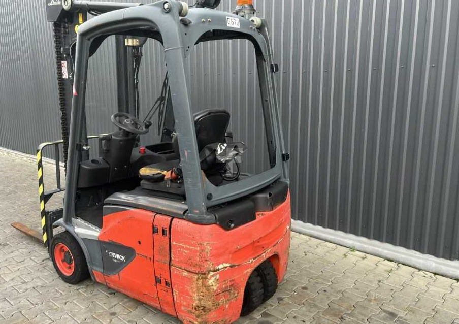 Linde E14 - Ηλεκτροκίνητο περονοφόρο: φωτογραφία 3 Linde E14 - Ηλεκτροκίνητο περονοφόρο: φωτογραφία 3