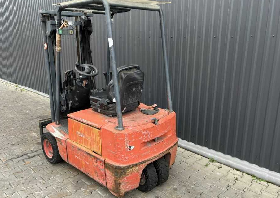 Linde E15 - Ηλεκτροκίνητο περονοφόρο: φωτογραφία 3 Linde E15 - Ηλεκτροκίνητο περονοφόρο: φωτογραφία 3