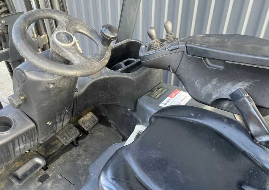 Ηλεκτροκίνητο περονοφόρο Linde E16P-02: φωτογραφία 8 Ηλεκτροκίνητο περονοφόρο Linde E16P-02: φωτογραφία 8