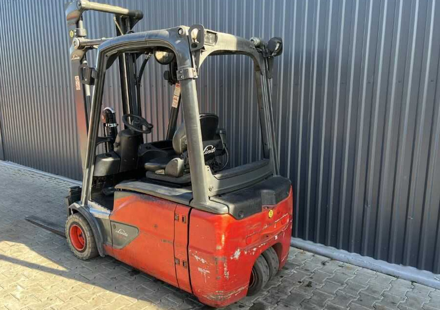 Linde E20L-02 - Ηλεκτροκίνητο περονοφόρο: φωτογραφία 3 Linde E20L-02 - Ηλεκτροκίνητο περονοφόρο: φωτογραφία 3