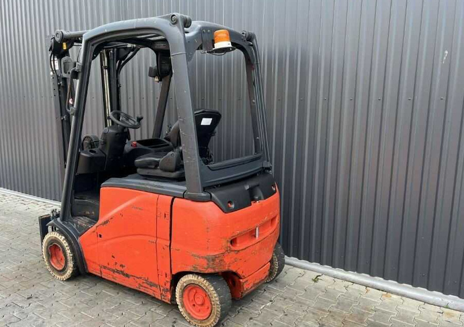 Linde E20PH - Ηλεκτροκίνητο περονοφόρο: φωτογραφία 3 Linde E20PH - Ηλεκτροκίνητο περονοφόρο: φωτογραφία 3