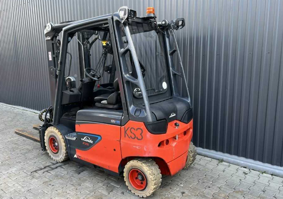 Linde E25-01 - Ηλεκτροκίνητο περονοφόρο: φωτογραφία 3 Linde E25-01 - Ηλεκτροκίνητο περονοφόρο: φωτογραφία 3