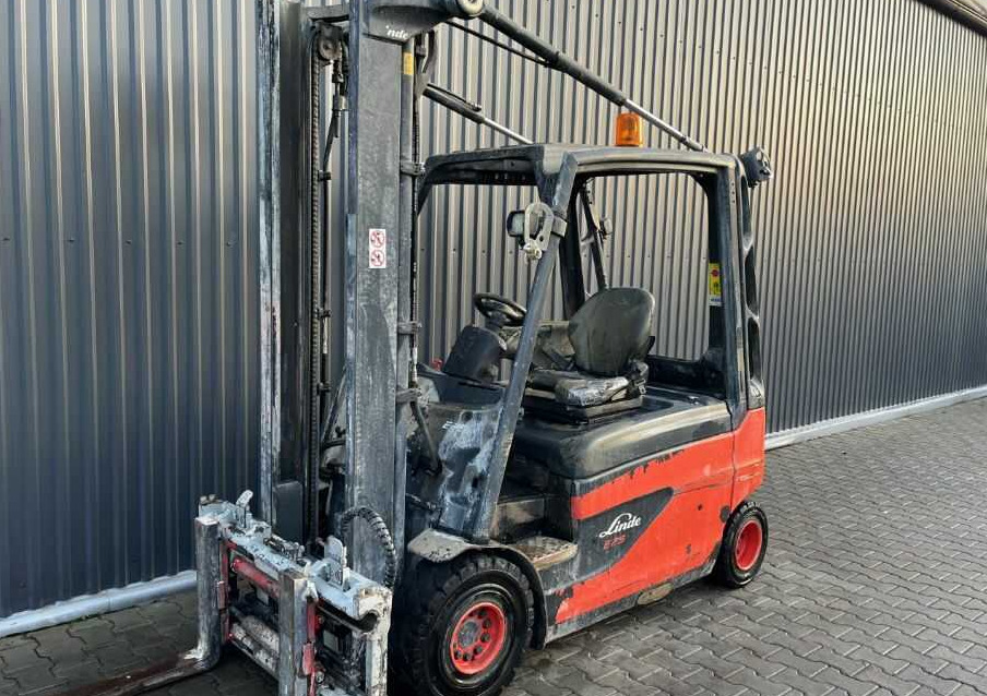 Linde E25L-01 - Ηλεκτροκίνητο περονοφόρο: φωτογραφία 2 Linde E25L-01 - Ηλεκτροκίνητο περονοφόρο: φωτογραφία 2