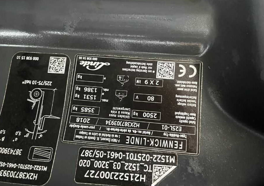 Linde E25L-01 - Ηλεκτροκίνητο περονοφόρο: φωτογραφία 4 Linde E25L-01 - Ηλεκτροκίνητο περονοφόρο: φωτογραφία 4