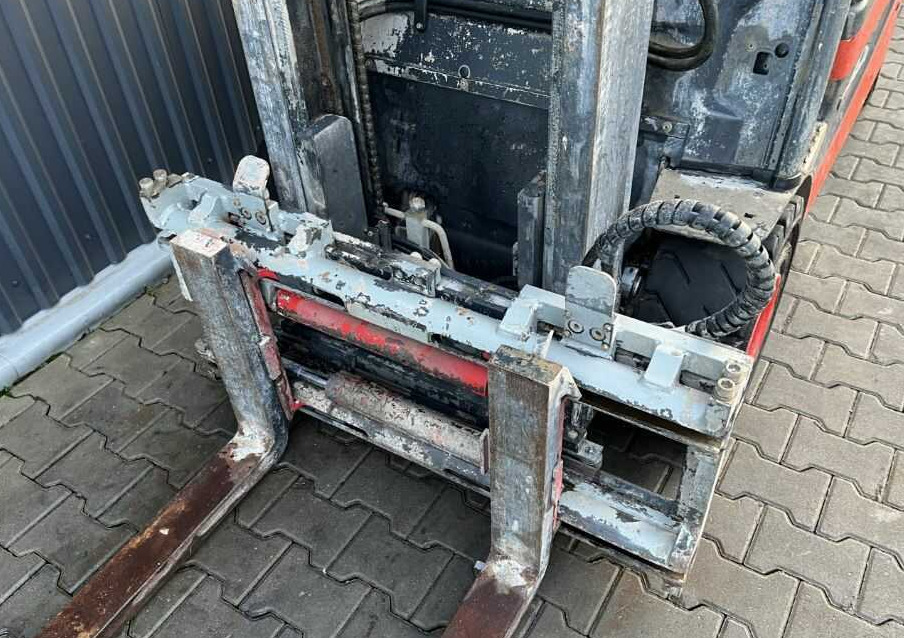 Linde E25L-01 - Ηλεκτροκίνητο περονοφόρο: φωτογραφία 4 Linde E25L-01 - Ηλεκτροκίνητο περονοφόρο: φωτογραφία 4