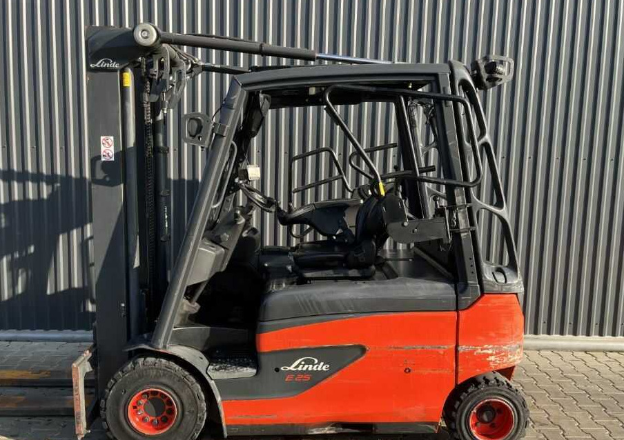 Linde E25 - Ηλεκτροκίνητο περονοφόρο: φωτογραφία 2 Linde E25 - Ηλεκτροκίνητο περονοφόρο: φωτογραφία 2