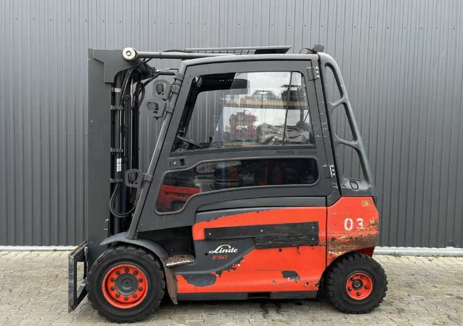 Linde E50HL-01 - Ηλεκτροκίνητο περονοφόρο: φωτογραφία 2 Linde E50HL-01 - Ηλεκτροκίνητο περονοφόρο: φωτογραφία 2