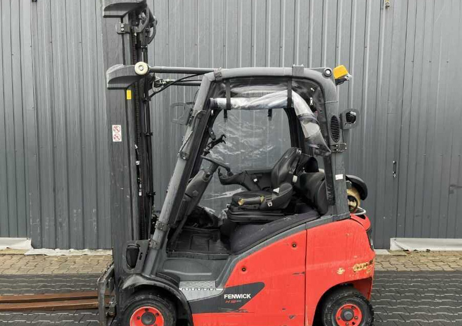 Linde H18T-01 - Υγραεριοκίνητο περονοφόρο: φωτογραφία 2 Linde H18T-01 - Υγραεριοκίνητο περονοφόρο: φωτογραφία 2