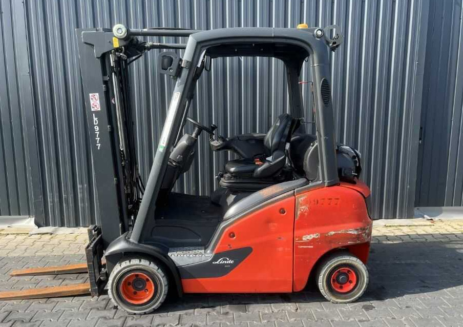 Linde H20T-01 - Υγραεριοκίνητο περονοφόρο: φωτογραφία 2 Linde H20T-01 - Υγραεριοκίνητο περονοφόρο: φωτογραφία 2