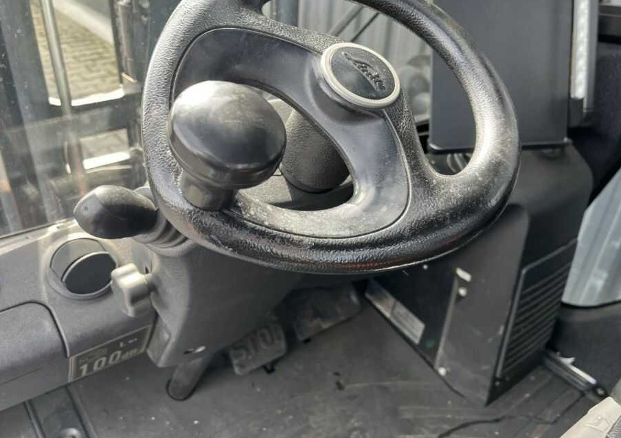 Υγραεριοκίνητο περονοφόρο Linde H25T-02: φωτογραφία 9 Υγραεριοκίνητο περονοφόρο Linde H25T-02: φωτογραφία 9