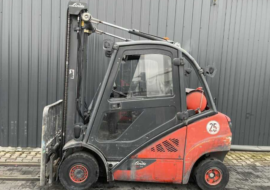 Linde H25T-02 - Υγραεριοκίνητο περονοφόρο: φωτογραφία 2 Linde H25T-02 - Υγραεριοκίνητο περονοφόρο: φωτογραφία 2