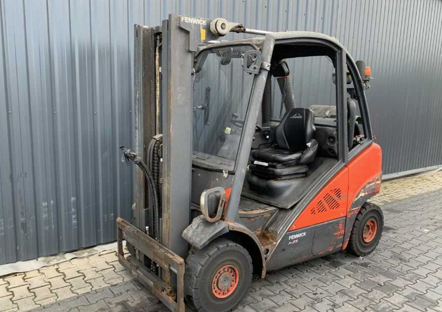 Linde H25T-02 - Υγραεριοκίνητο περονοφόρο: φωτογραφία 1 Linde H25T-02 - Υγραεριοκίνητο περονοφόρο: φωτογραφία 1