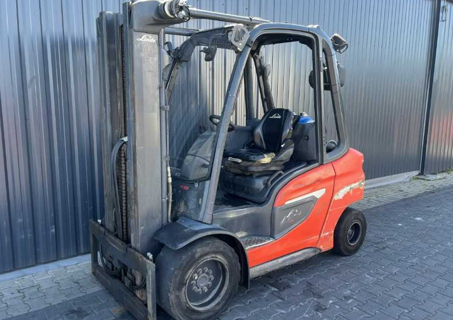Linde H35T-01 - Υγραεριοκίνητο περονοφόρο: φωτογραφία 1 Linde H35T-01 - Υγραεριοκίνητο περονοφόρο: φωτογραφία 1