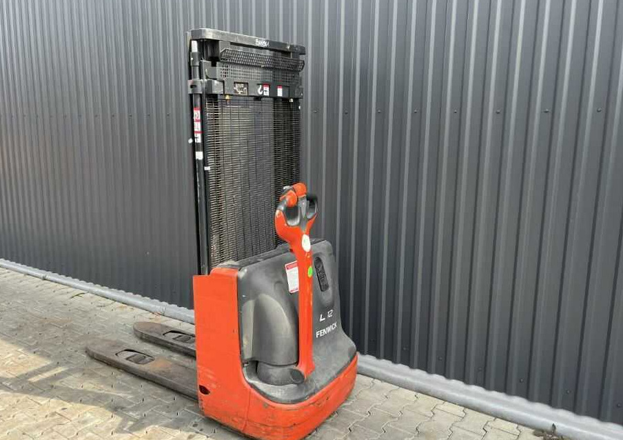 Linde L12 - Μηχάνημα στοίβαξης: φωτογραφία 3 Linde L12 - Μηχάνημα στοίβαξης: φωτογραφία 3