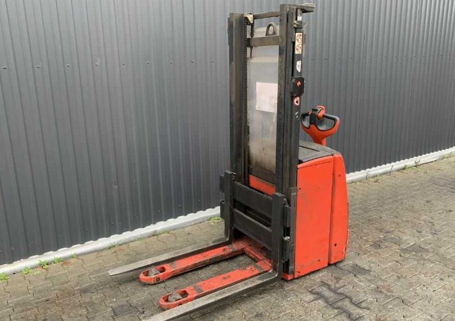 Linde L16 - Μηχάνημα στοίβαξης: φωτογραφία 1 Linde L16 - Μηχάνημα στοίβαξης: φωτογραφία 1