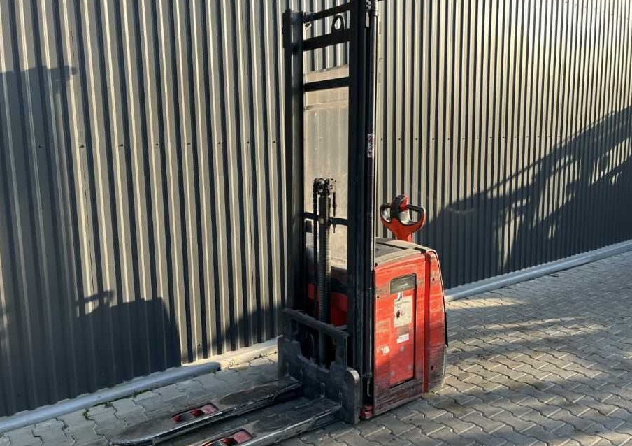 Linde L16 - Μηχάνημα στοίβαξης: φωτογραφία 1 Linde L16 - Μηχάνημα στοίβαξης: φωτογραφία 1