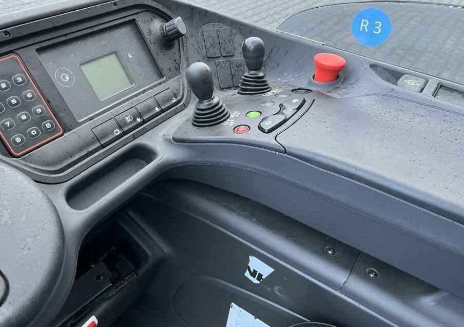 Linde R14HD-01 - Ανυψωτικό στενών δρόμων: φωτογραφία 5 Linde R14HD-01 - Ανυψωτικό στενών δρόμων: φωτογραφία 5