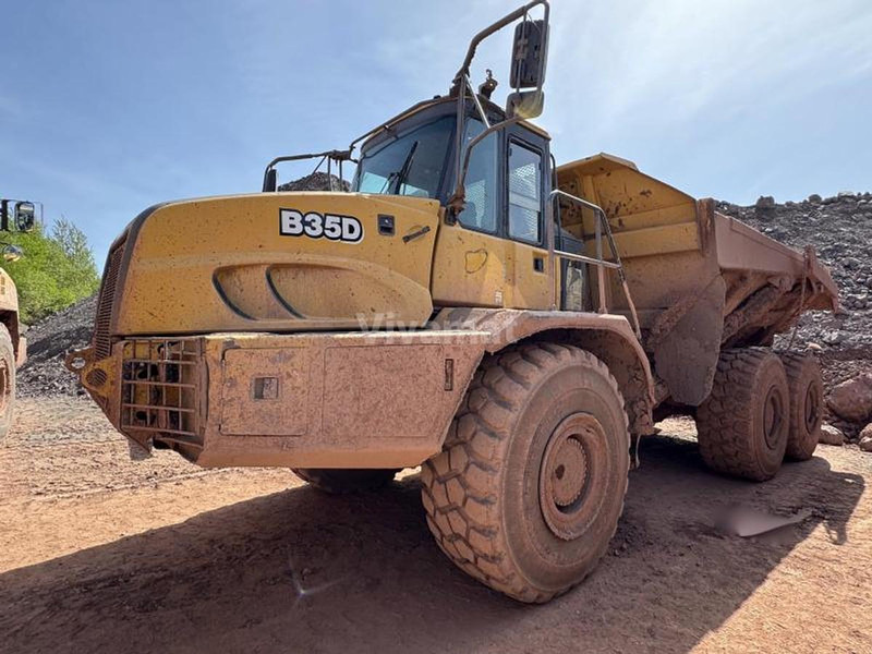 BELL B35D - Ανατρεπόμενο όχημα: φωτογραφία 1 BELL B35D - Ανατρεπόμενο όχημα: φωτογραφία 1