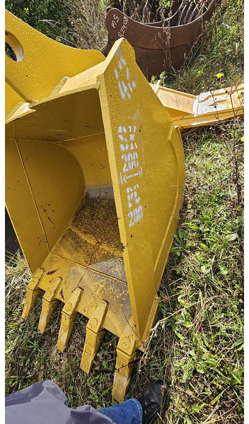 Komatsu PC200 - Κουβας: φωτογραφία 3 Komatsu PC200 - Κουβας: φωτογραφία 3