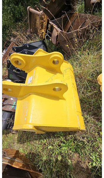 Komatsu PC200 - Κουβας: φωτογραφία 4 Komatsu PC200 - Κουβας: φωτογραφία 4