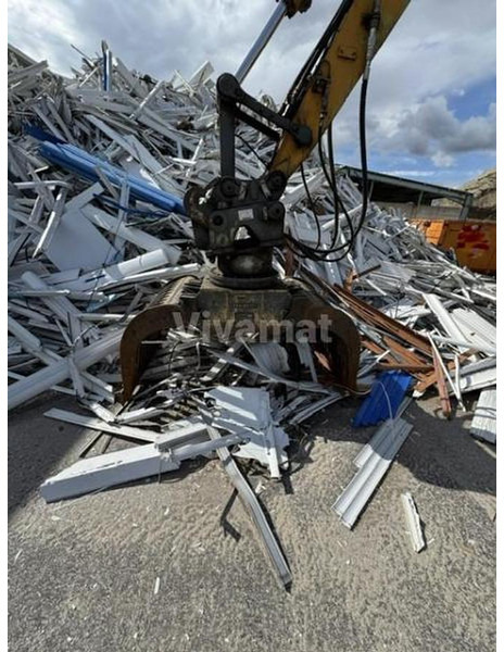 Liebherr A316 Li - Ελαστιχοφόρος φορτωτής: φωτογραφία 3 Liebherr A316 Li - Ελαστιχοφόρος φορτωτής: φωτογραφία 3