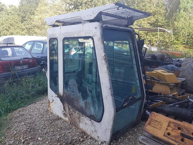 Liebherr A904 R904 A914 R914 A924 R924 A934 R934 A944 R944 A954 R954 - - Καμπίνα και εσωτερικό: φωτογραφία 3 Liebherr A904 R904 A914 R914 A924 R924 A934 R934 A944 R944 A954 R954 - - Καμπίνα και εσωτερικό: φωτογραφία 3