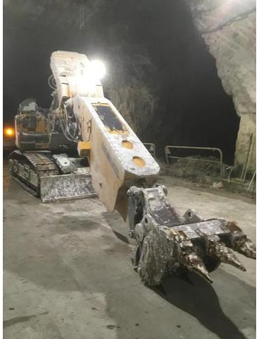 Liebherr R 944 C - Εκσκαφέας: φωτογραφία 2 Liebherr R 944 C - Εκσκαφέας: φωτογραφία 2