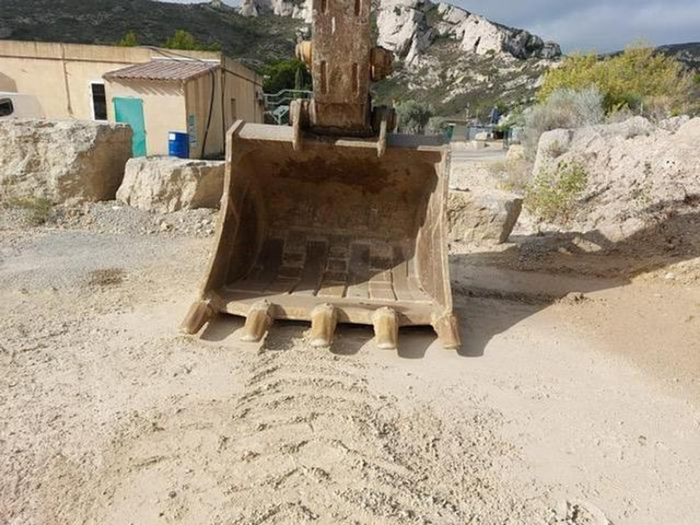 Liebherr SW77 - R954C - Κουβας: φωτογραφία 1 Liebherr SW77 - R954C - Κουβας: φωτογραφία 1