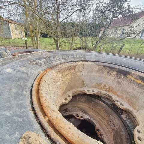 Michelin 18.00R33 - Ελαστικά και ζάντες: φωτογραφία 3 Michelin 18.00R33 - Ελαστικά και ζάντες: φωτογραφία 3