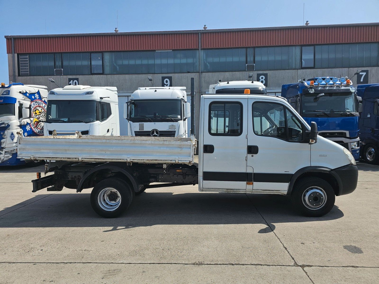 Iveco DAILY * DREISEITENKIPPER * MEILER * STANDHZ - Όχημα με ανατρεπομενη καροτσα, Διπλοκάμπινο ελαφρύ επαγγελματικό: φωτογραφία 4 Iveco DAILY * DREISEITENKIPPER * MEILER * STANDHZ - Όχημα με ανατρεπομενη καροτσα, Διπλοκάμπινο ελαφρύ επαγγελματικό: φωτογραφία 4
