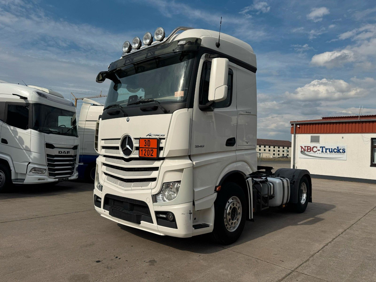 Mercedes-Benz ACTROS 1846 * RETARDER + 2X TANK * ALCOA * KIPPH - Τράκτορας: φωτογραφία 1 Mercedes-Benz ACTROS 1846 * RETARDER + 2X TANK * ALCOA * KIPPH - Τράκτορας: φωτογραφία 1