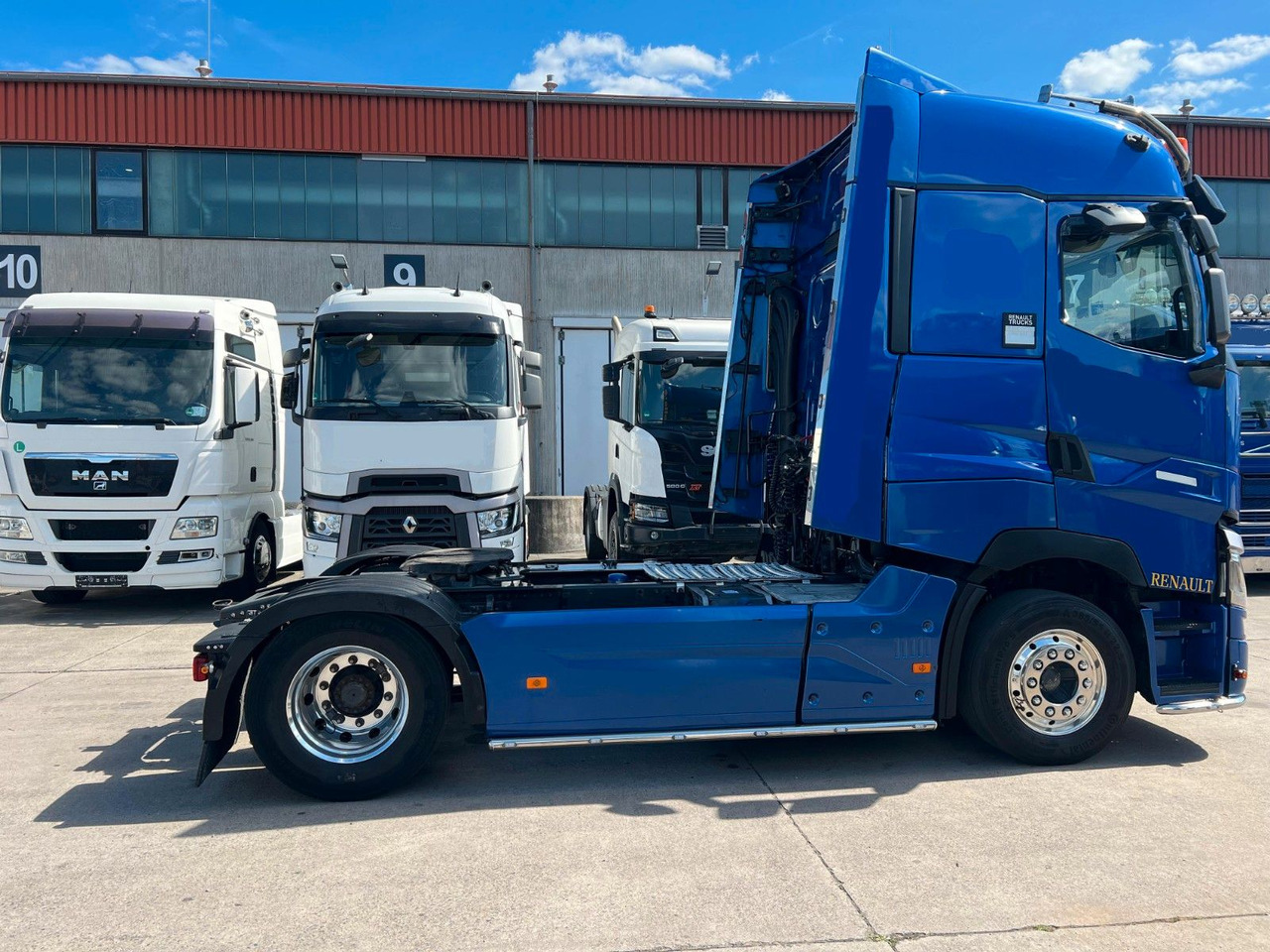 Renault T 520 COMFORT * RETA* STANDKLIMA * LEDER * ALCOA - Τράκτορας: φωτογραφία 4 Renault T 520 COMFORT * RETA* STANDKLIMA * LEDER * ALCOA - Τράκτορας: φωτογραφία 4