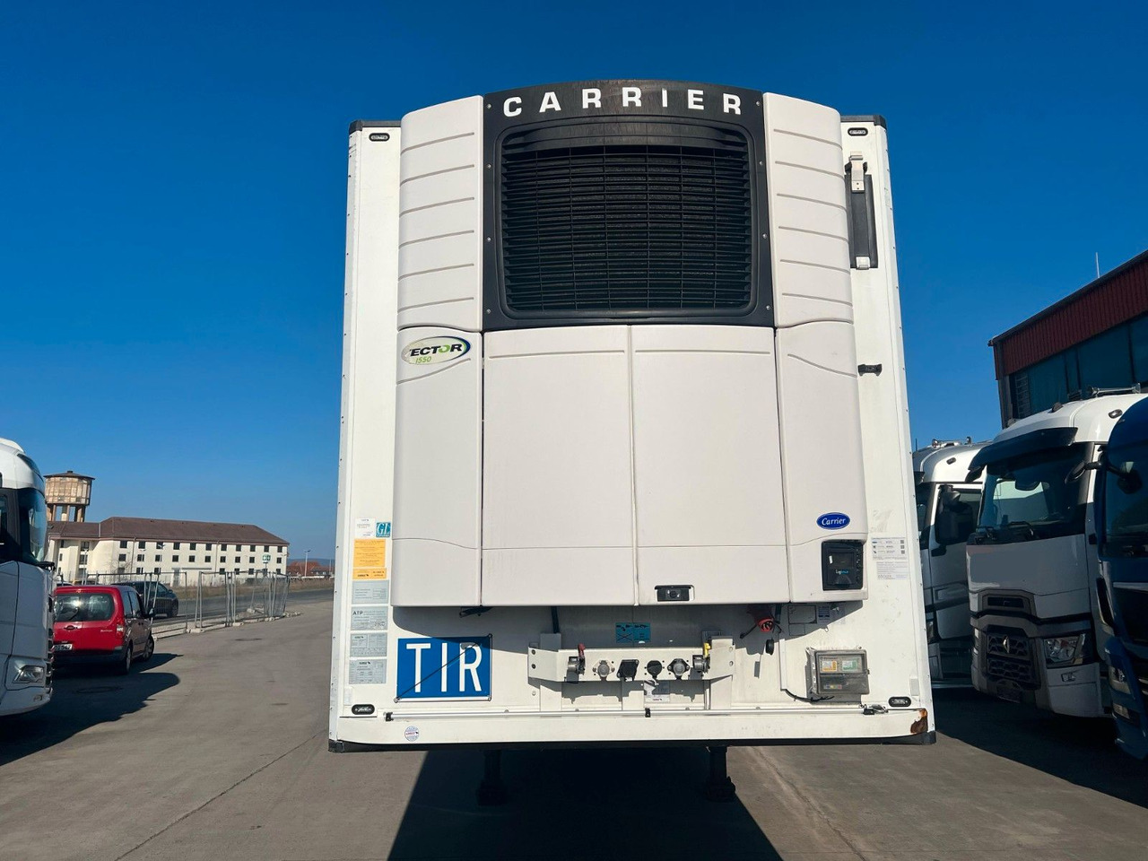 Schmitz Cargobull SKO 24/L * LIFT * CARRIER * DOPPELSTOCK * - Επικαθήμενο ψυγείο: φωτογραφία 2 Schmitz Cargobull SKO 24/L * LIFT * CARRIER * DOPPELSTOCK * - Επικαθήμενο ψυγείο: φωτογραφία 2
