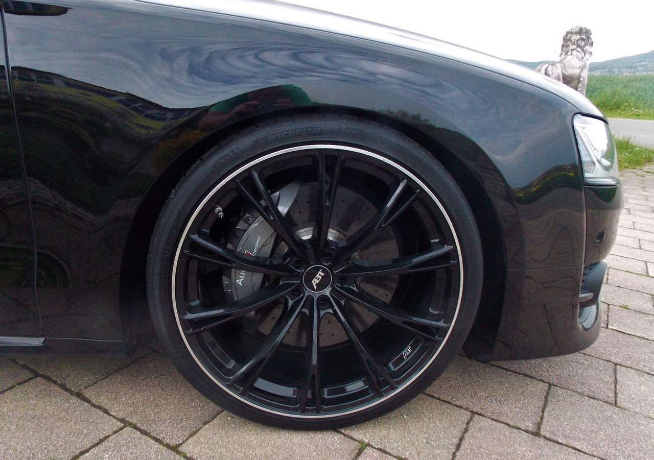 Audi S8 plus original ABT 519kW 320km/h mit 22 Zoll - Λιμουζίνα/ Sedan: φωτογραφία 5 Audi S8 plus original ABT 519kW 320km/h mit 22 Zoll - Λιμουζίνα/ Sedan: φωτογραφία 5